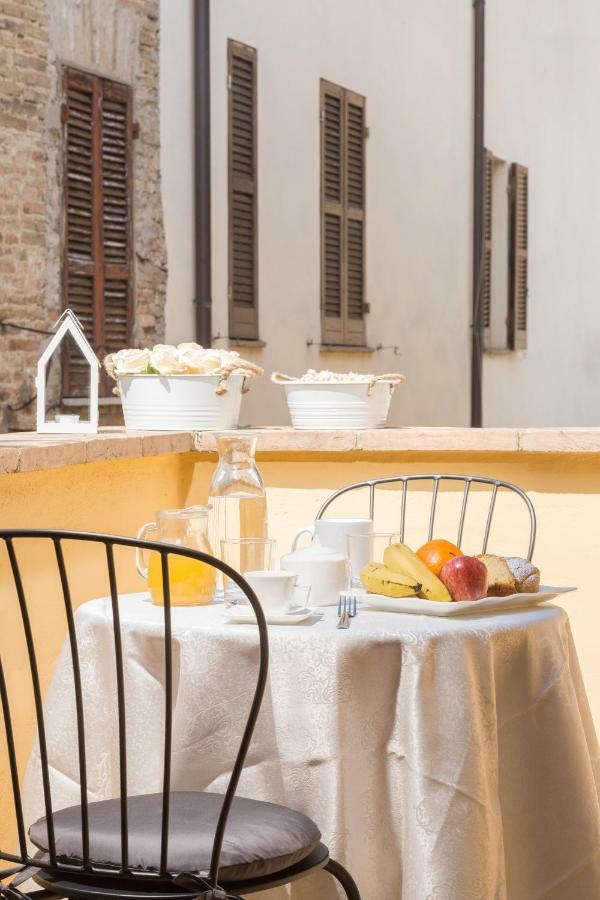 Casa Vacanze Montefalco Il Borgo Apartment ภายนอก รูปภาพ